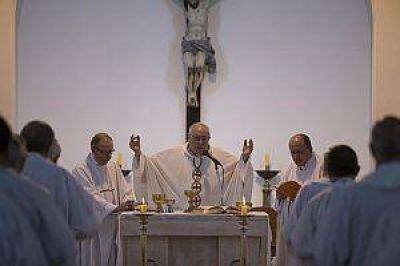 La Iglesia llam� a no 