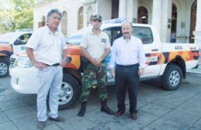 Se entregaron dos nuevos veh�culos para la Patrulla Rural