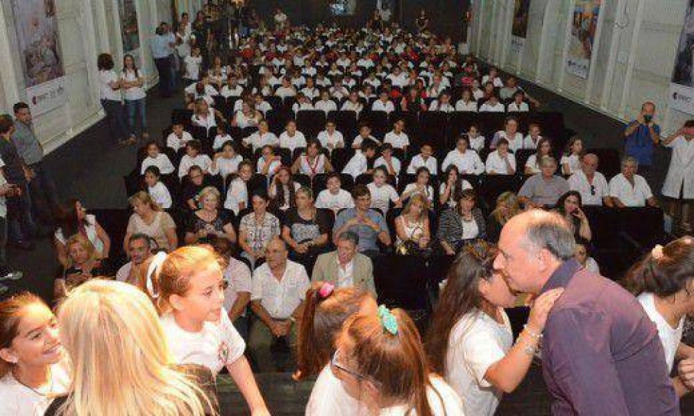 Accastello: �Voy a gobernar C�rdoba que necesita un cambio�