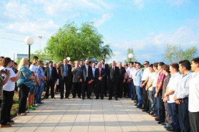 Poggi inaugur� el ciclo lectivo y el Centro de Instrucci�n de Vuelo