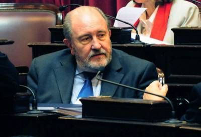 Verna pospuso el acto en Santa Rosa