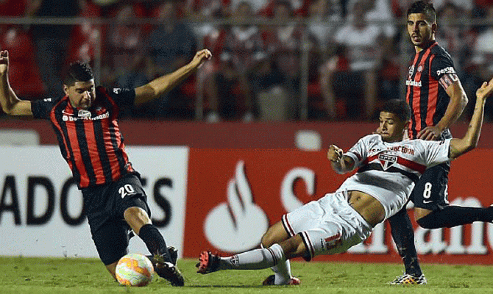El Sao Paulo le gan� al Cicl�n con un gol ag�nico