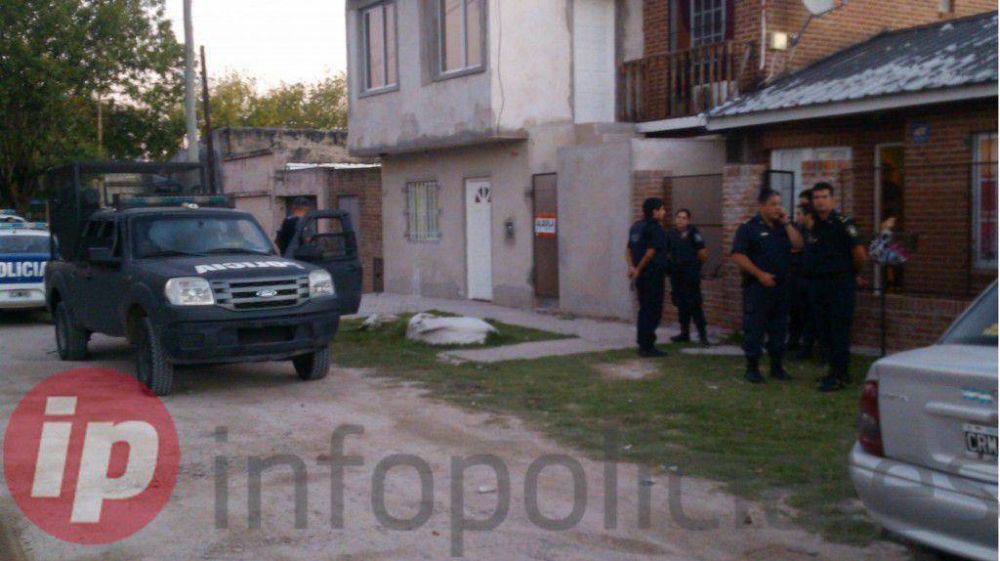 Dos detenidos en Berisso acusado de intento de homicidio con una escopeta con mira telescopica