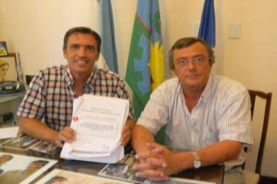 Skansi anunci� la construcci�n de desag�es pluviales para Carmen de Areco