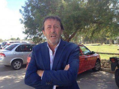 Juli�n Dom�nguez precandidato a gobernador por el FPV-PJ