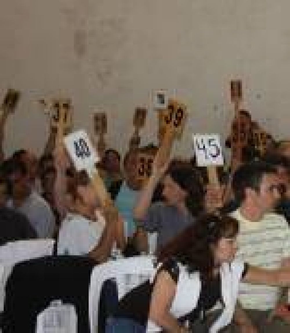PUJA SALARIAL DOCENTE: AGMER CONVOCA AL CONGRESO EXTRAORDINARIO PARA ESTE JUEVES EN COL�N