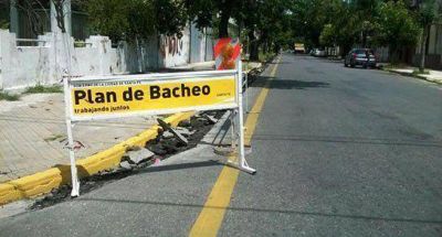 El Plan Integral de Bacheo avanza en barrio Transporte