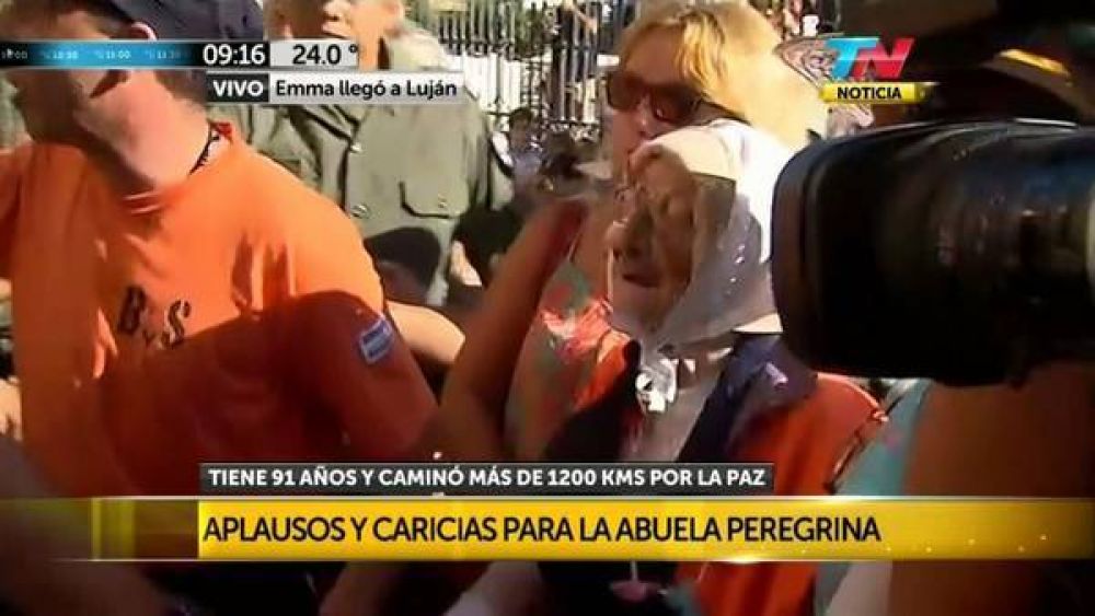 La abuela cumpli� su sue�o: lleg� caminando a Luj�n