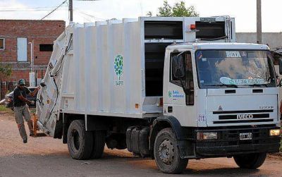 Los camiones recolectores tambi�n se seguir�n v�a web