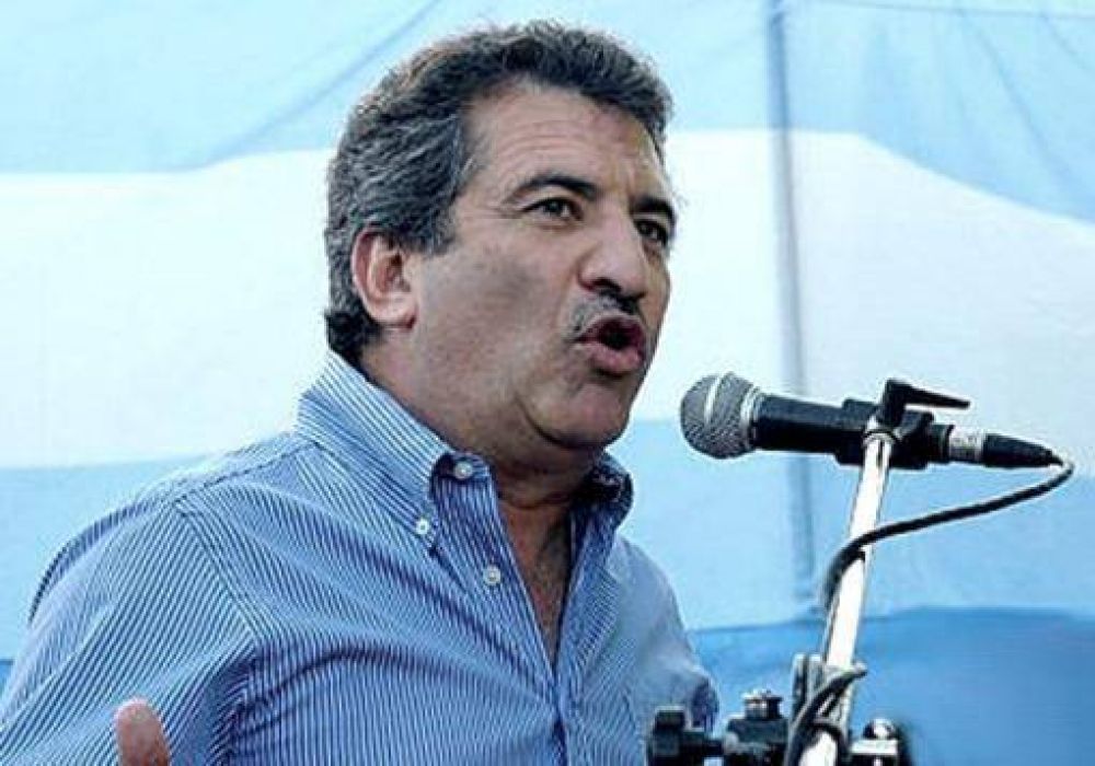 �La gente va a votar por lo hecho, no por una cena, un jingle, ni un color�, dijo Urribarri en Corrientes