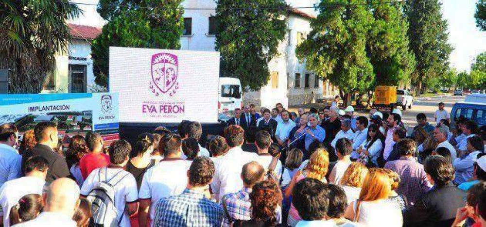 Poggi visit� el avance de obras de la UPrO con alumnos, instructores y vecinos