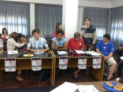 UNMdP: declaran a la hermana de Luciano Arruga ciudadana ilustre
