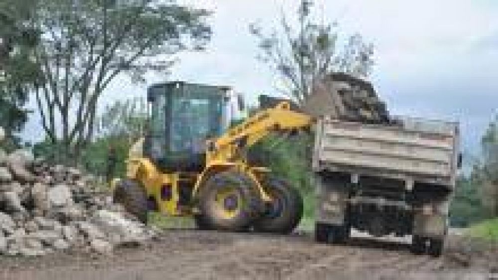Vialidad Naciona trabaja sin descanso en Tucum�n