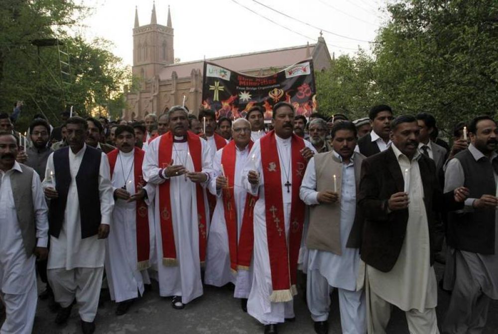 Paquistn; se teme un ataque masivo contra el barrio cristiano