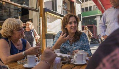 Michetti se reuni� con docentes en Recoleta