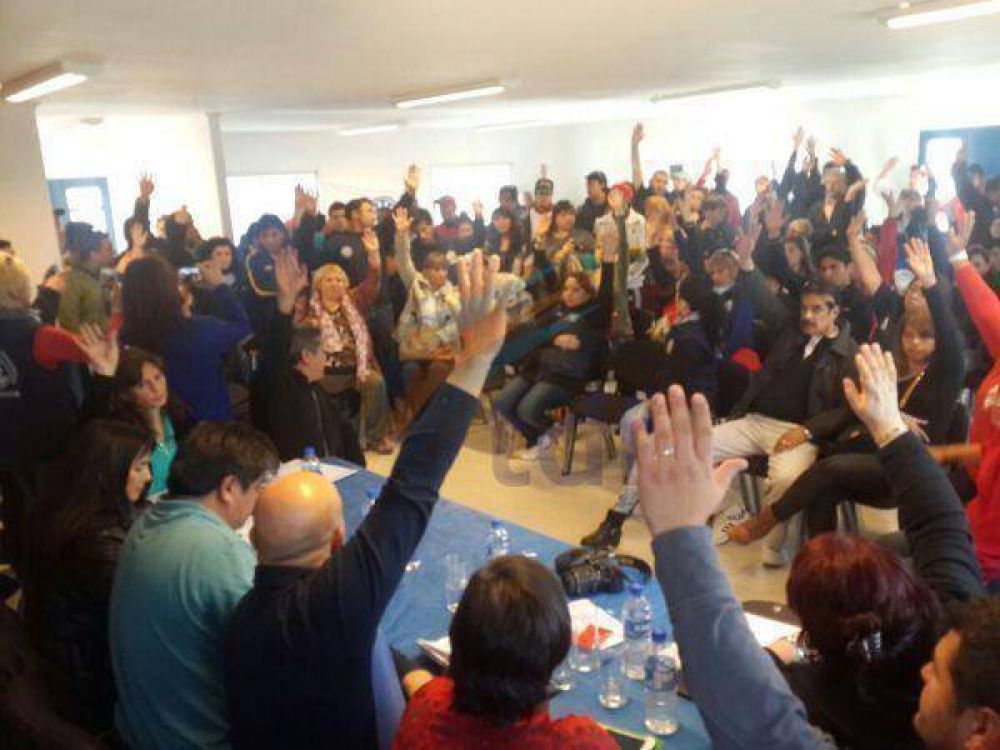 Congreso Provincial de ATE finalmente ratific� acuerdo por aumento salarial