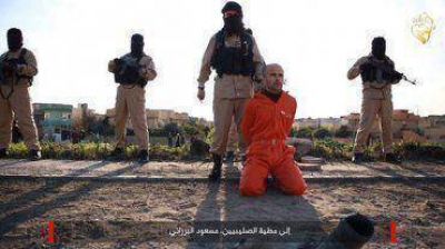 ISIS lanza un nuevo video con tres kurdos listos para ser decapitados