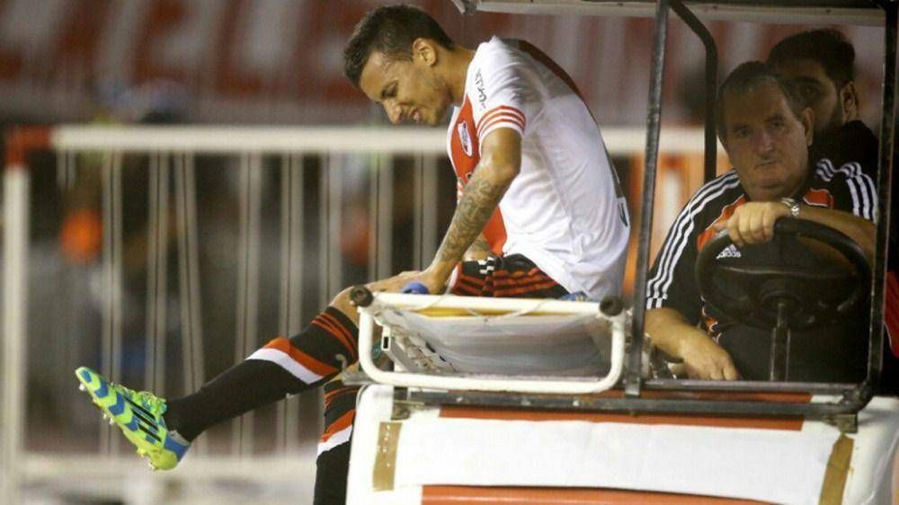 M�s p�lidas para un River en 'ca�da libre': Vangioni est� desgarrado
