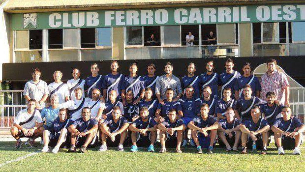 Con todos los jugadores habilitados, Alvarado viaj� a Neuqu�n