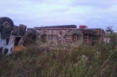 Murieron dos m�sicos del grupo Los Dinos en un choque frontal en San Cristobal