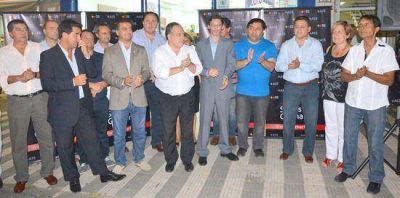 Se inaugur� el local del Frente Renovador Campana74