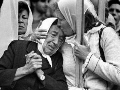 En el d�a de la Memoria: La llama de la libertad sobre la oscuridad del terror