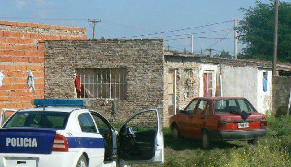 Un detenido y un liberado por dos robos