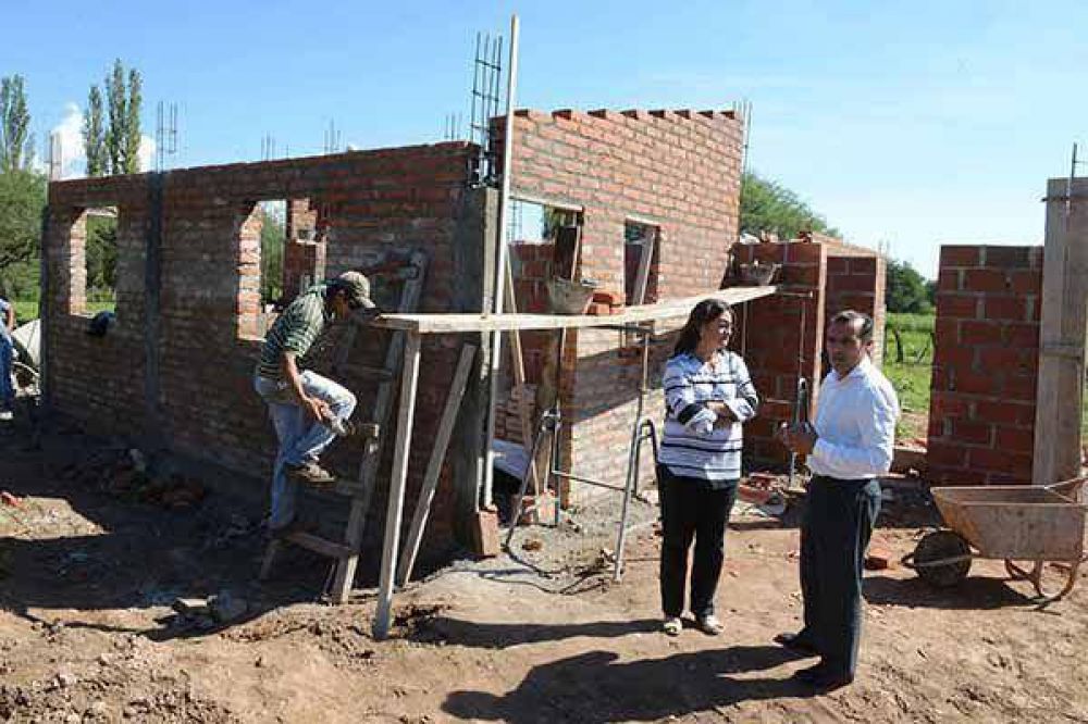 Corpacci cuestion� a la oposici�n y dijo que se puso �de moda� acusar al Gobierno de malversar fondos p�blicos