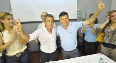 Peppo y Urribarri, precandidatos que apoyar�n las econom�as provinciales