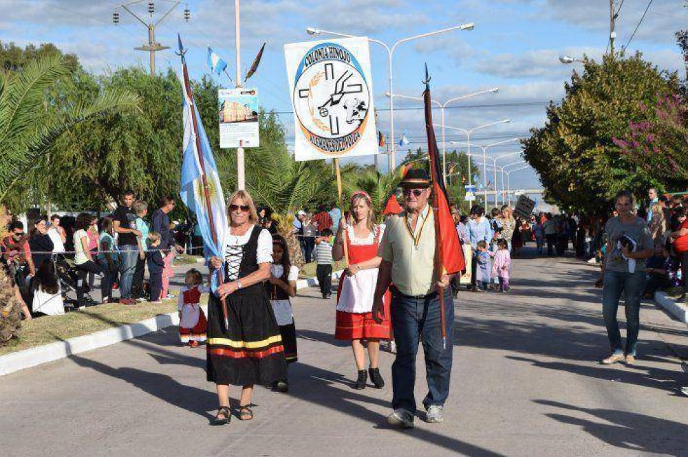 Miles de personas disfrutaron de la 5� edici�n de la Kreppelfest