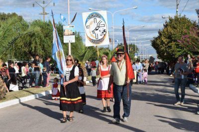 Miles de personas disfrutaron de la 5� edici�n de la Kreppelfest