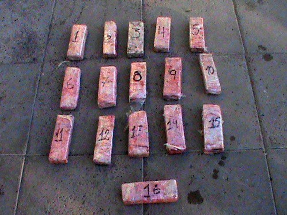 La Adela: secuestran m�s de 7 kilos de marihuana que iban arriba de un colectivo