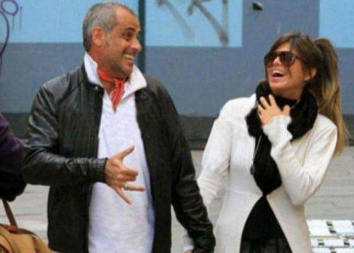 Rial y Loli pasean por Barcelona y muestran sus fotos