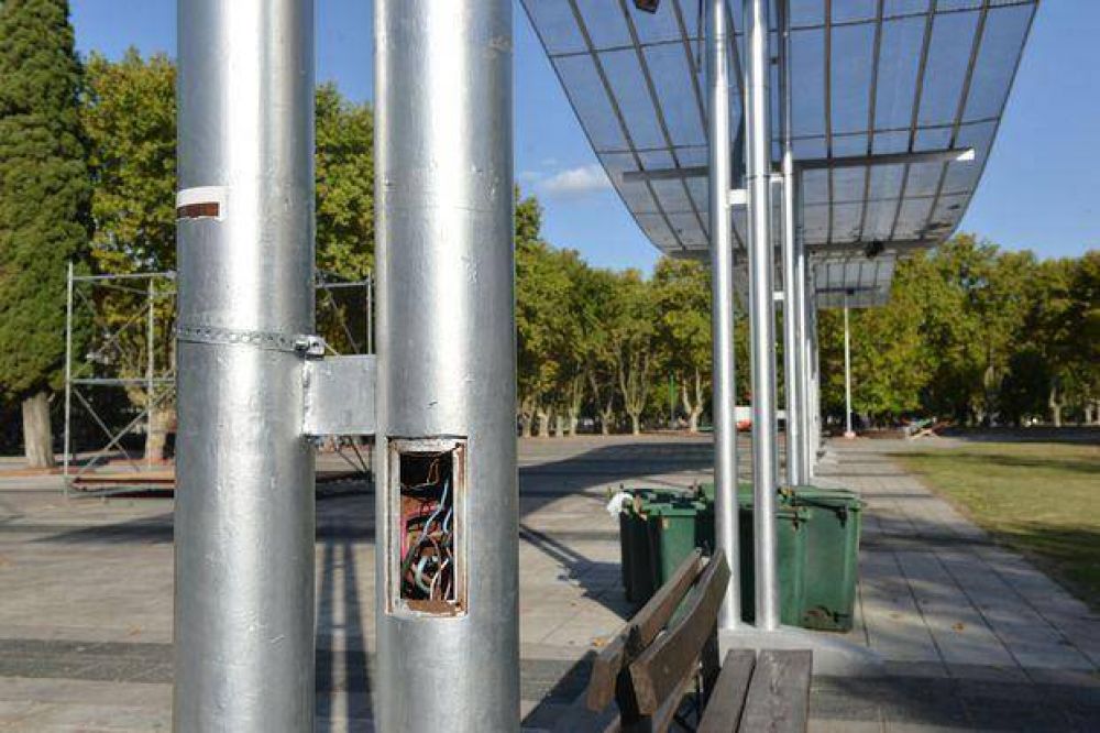 La Ciudad gasta 150.000 pesos al mes para reparar ataques vand�licos