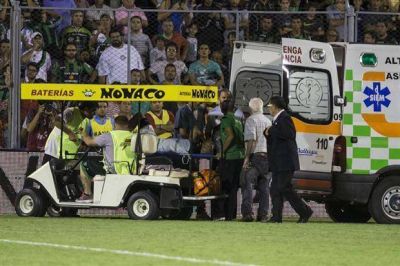 Boca fue superado en el juego, pero todos hablan de la patada de Orion que fractur� a Carlos Bueno