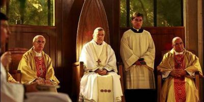 Chile: Barros no asisti� a su primera misa en la catedral
