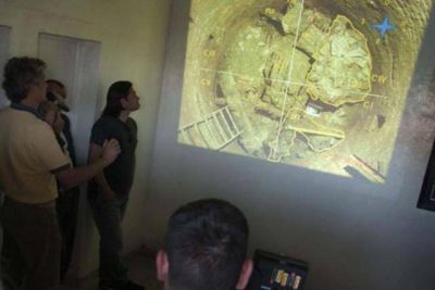 El calvario del santiague�o junto a su esposa detenida