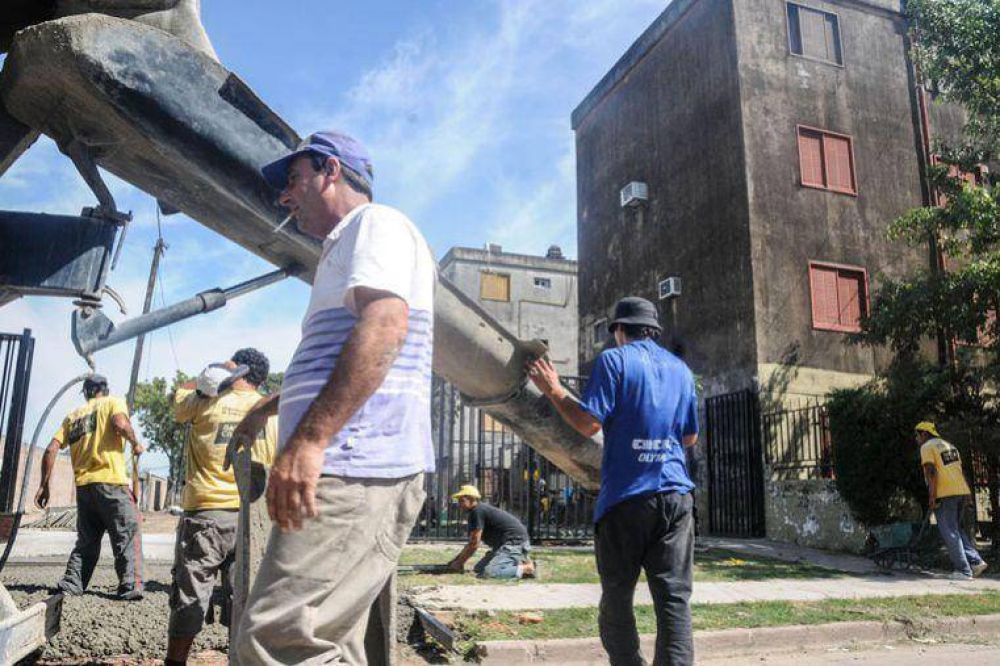 Las Flores: adaptar la red de gas, tarea cumplida para los vecinos