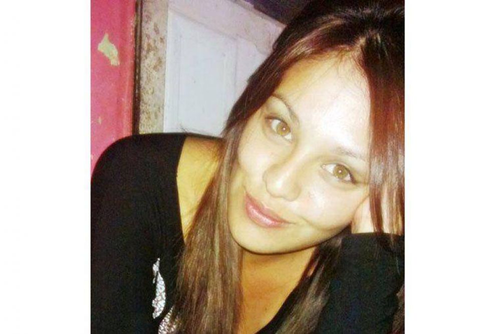 Falleci� una joven de 23 a�os en un accidente en la Autov�a 14