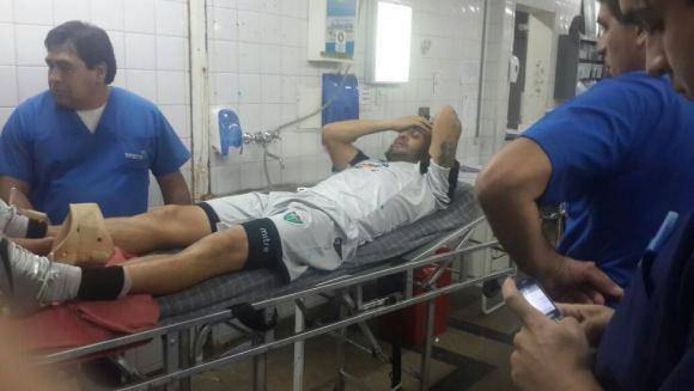 Bueno, fracturado y en el hospital