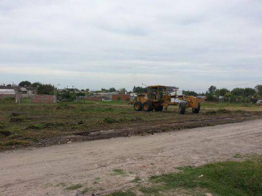 Avanzan los trabajos de limpieza y nivelaci�n del terreno para el nuevo CIC
