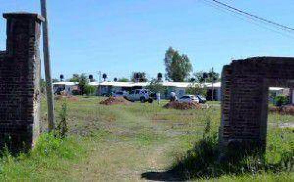 Urdinarrain: Se firm� el acta de inicio de obra para las casas de demanda libre