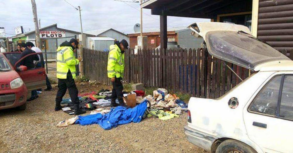 Asaltado, herido y abandonado por amigos