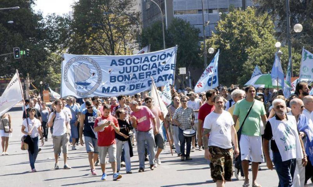 Judiciales har�n un paro activo el jueves pr�ximo
