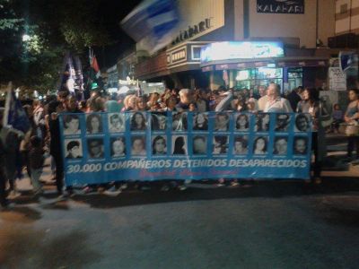Realizaron vigilia por d�a Nacional de la Memoria por Verdad y Justicia