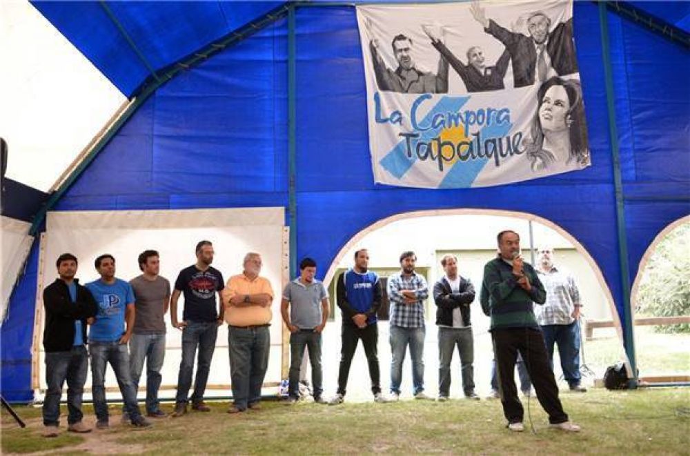 La C�mpora de la S�ptima se reuni� en Tapalqu�
