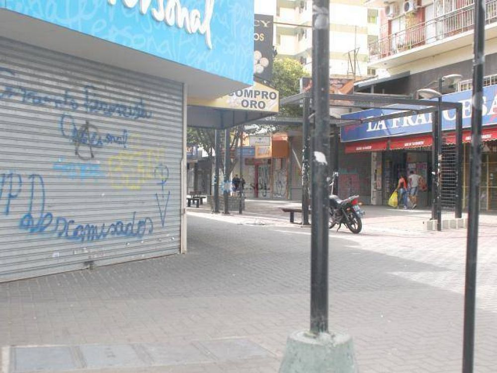 Feriado con calles desiertas