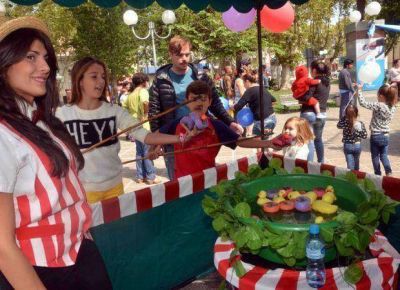 A trav�s de juegos, las familias aprendieron a cuidar el agua