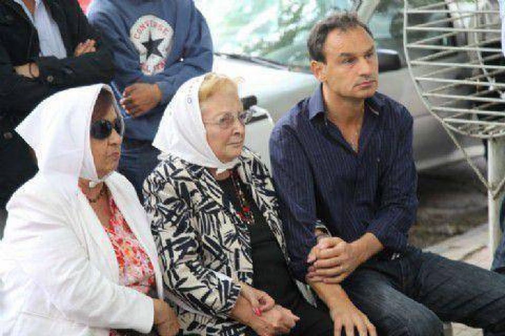 Con la presencia de Pablo Bruera, La Plata rindi� homenaje a Ricardo D�az