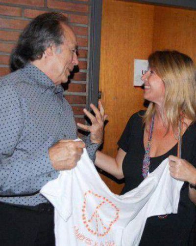 Campa�a por el Maltrato Cero: apoyo de Joan Manuel Serrat